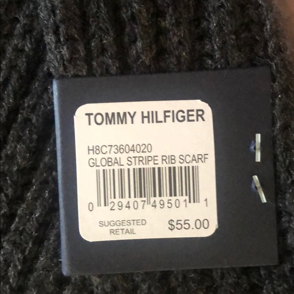 Tommy Hilfiger scarf NWT - Picture 3 of 3